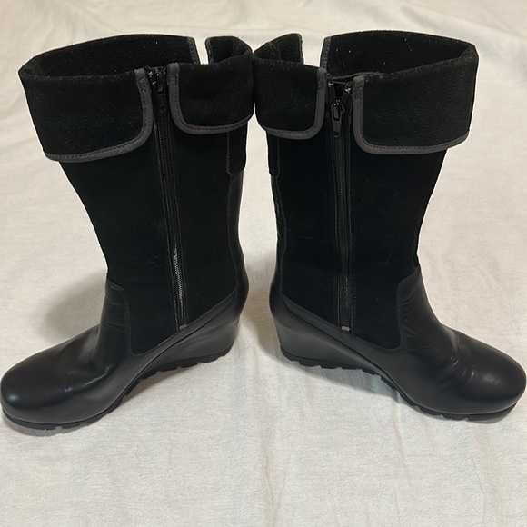 Merrell Black leather & Suede boots. NWOT. Size 9 - Picture 2 of 7